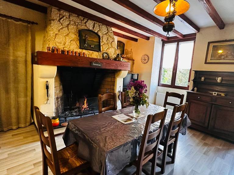 a8288e0f-3bd8-421c-8597-9b6991f39ac2