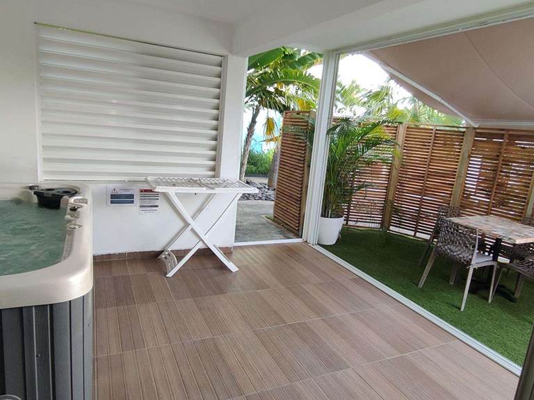suite-oceane-89218-1600-950-crop