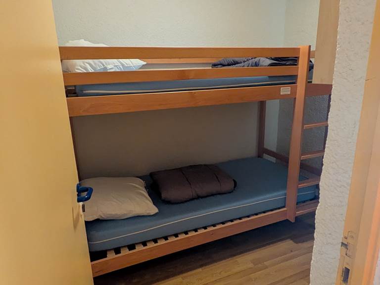 Chambre 5 m2 avec lits superposés