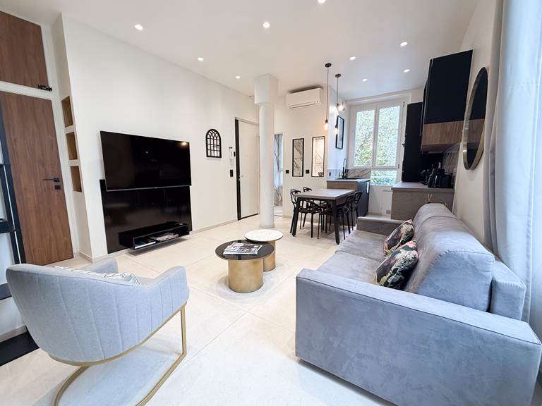 2 bedrooms near Croisette Cannes13