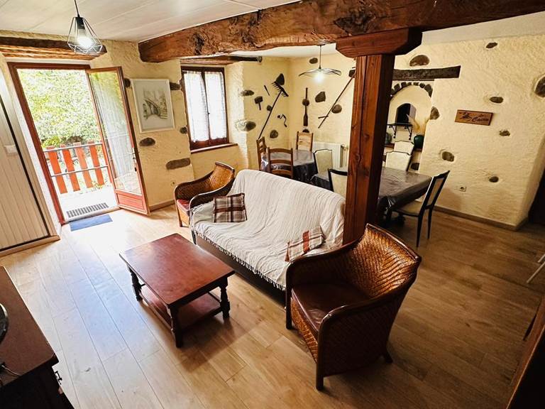 32ba5bfc-b544-469c-861b-832fa2d44dd5