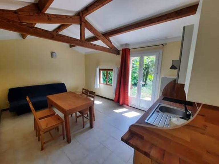 d9b0986b2ce7407096386cf4af5bbc16