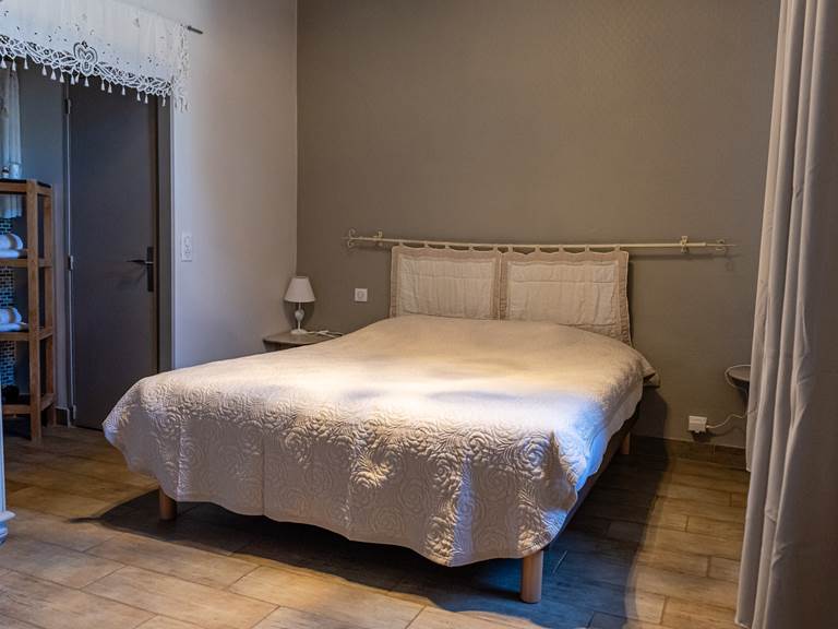 chambre-d-hote-lit-2