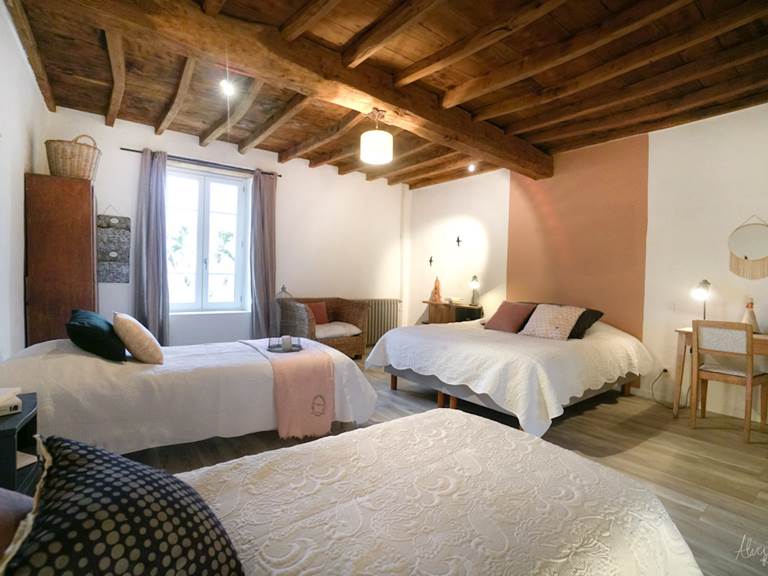 gite-chambre-famille-saint-jean-davelanne