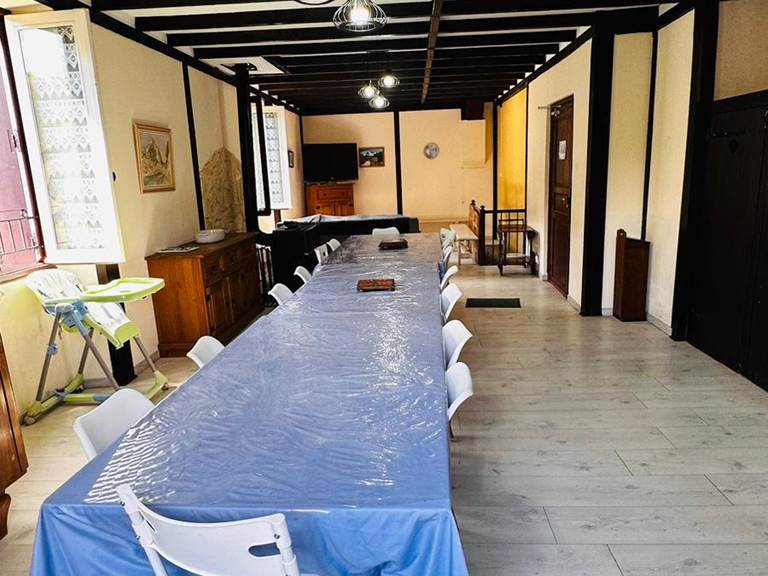 4521a127-cd7c-4e5d-9044-192ee80b8104