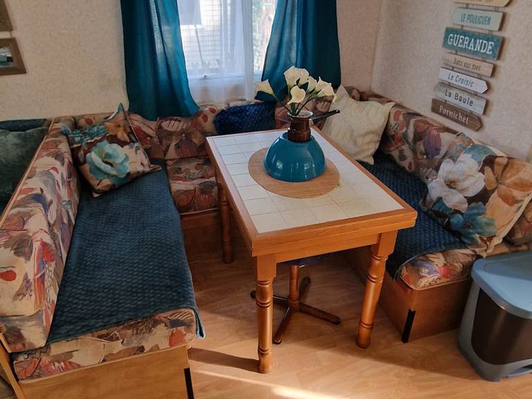 SALLE A MANGER MOBIL-HOME 38