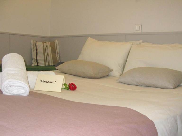 studio_chambre_dhote_residence_lourdes_vacances_pelerinage