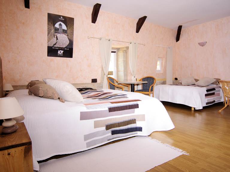 Chambre Cahors avec lits 160x200 et 140x190