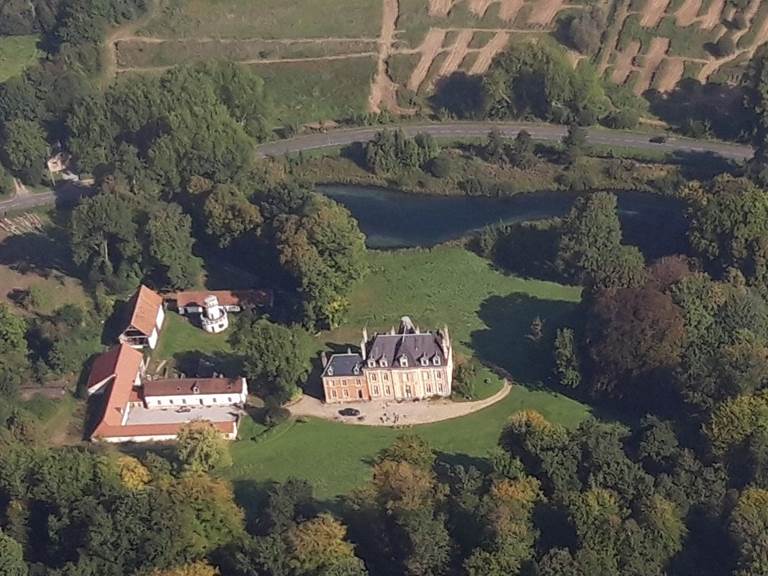 Vue aérienne Gite, château et parc