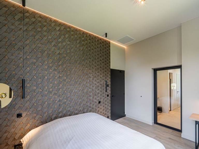 Room 2 (twin or double)