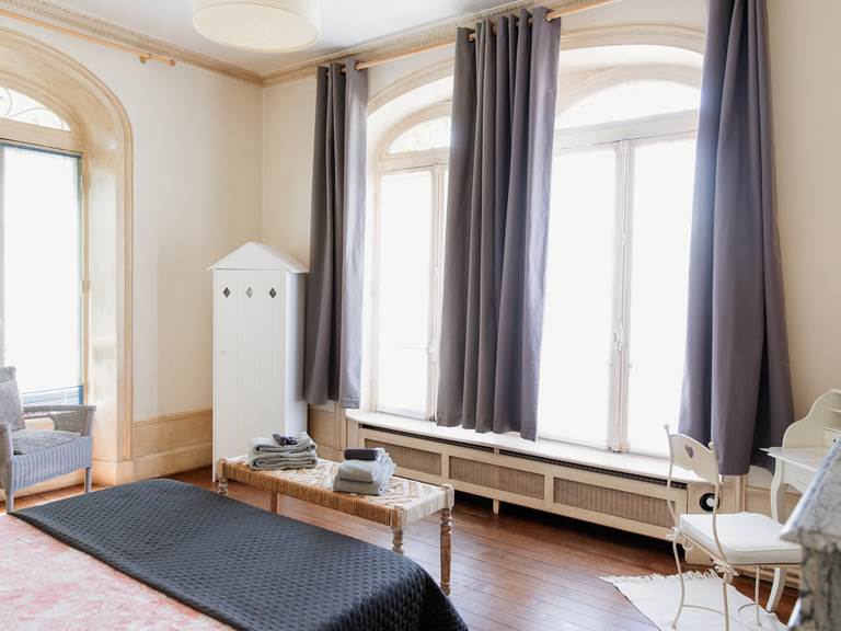 B&B La Poterne - Chambre d'hôtes Minérale à Epernay