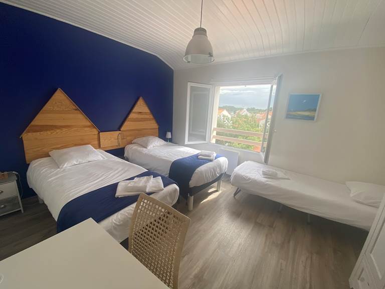 lit d'appoint dans la chambre twin de l'insula oya