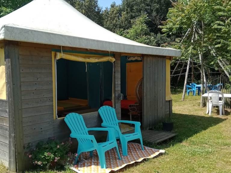 Chalet-tente n°1