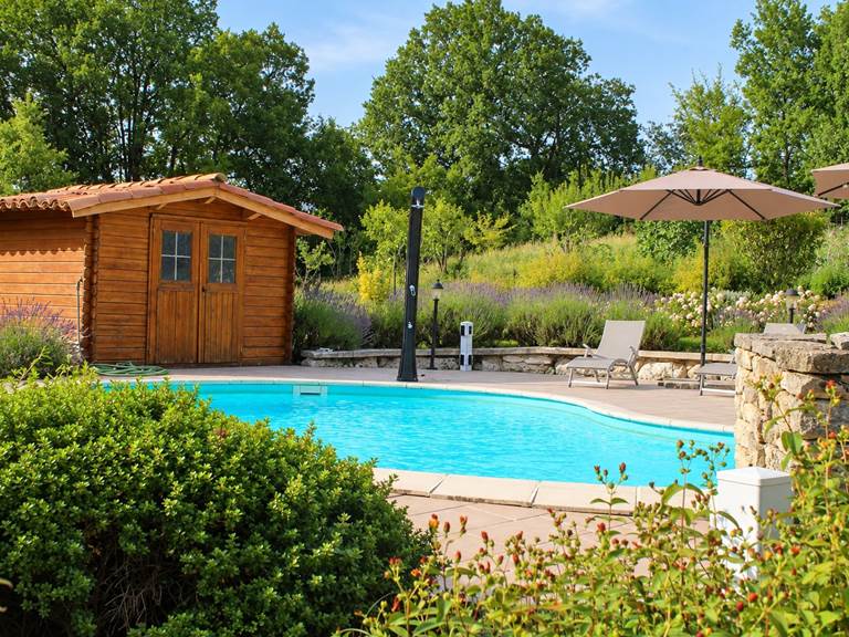 La piscine et son environnement