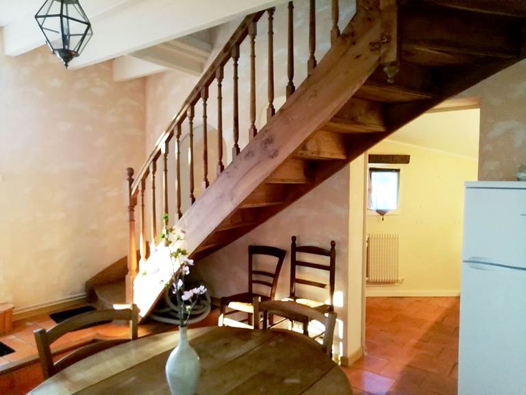 Escalier menant aux chambres