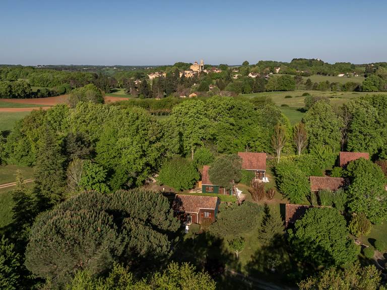 Village à 800 mètres