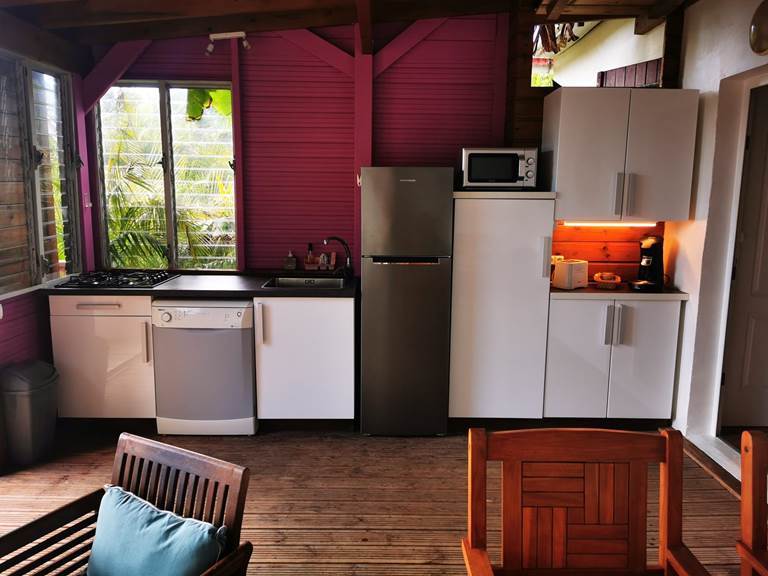 gite-horizon-balisiers-table-repas-sainte-anne-guadeloupe