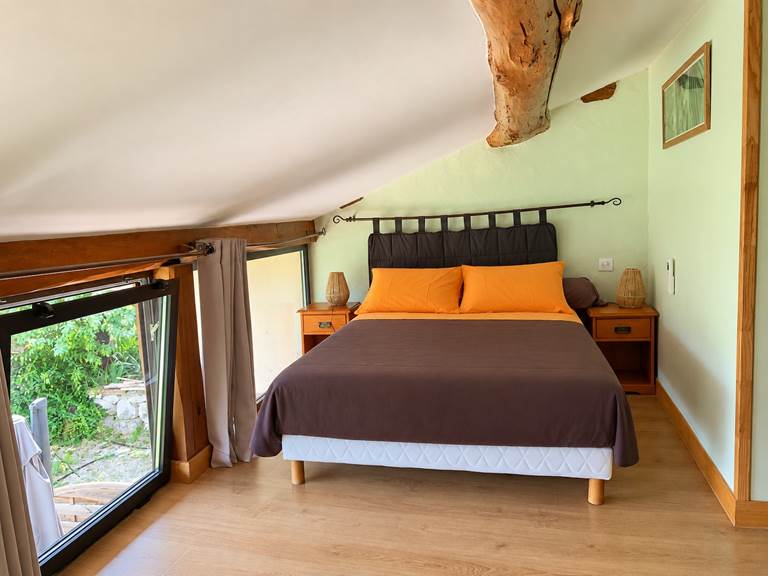 La chambre coté piscine