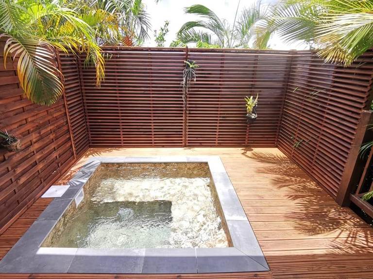le-secret-d-alpinia-piscine-sainte anne guadeloupe