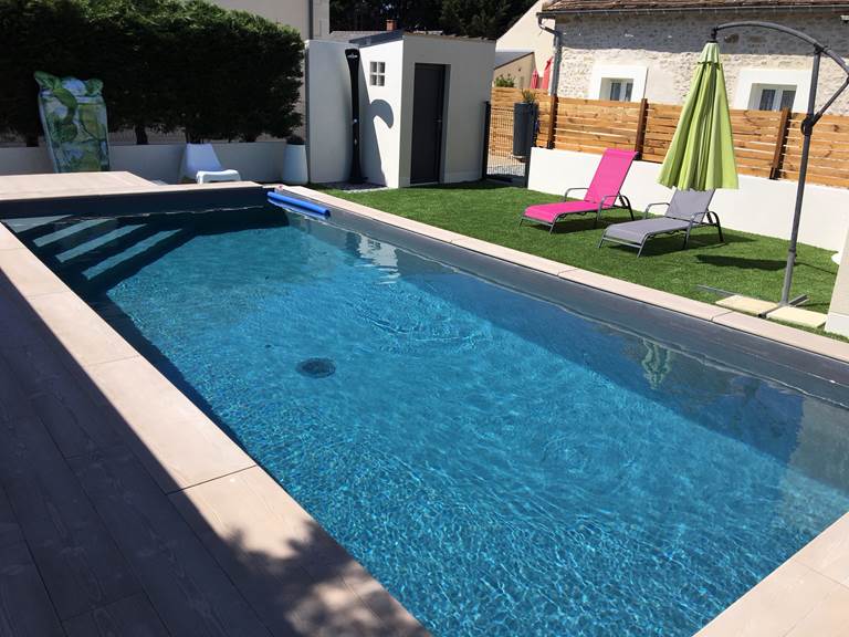 piscine_gite_sarthe_hameau_des_deux_ailes