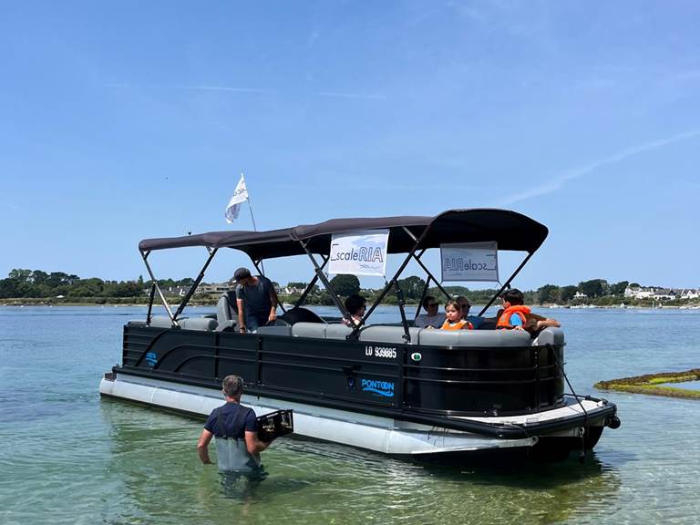 bateau-privatisation-huitres-ria-etel-belz-tourisme-vacances-amis-famille-luxe-saison-ete