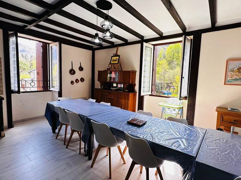 4742c281-340a-42f0-af66-953d89eeb8af