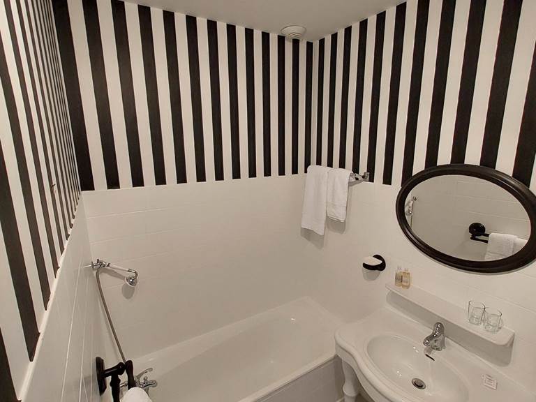 chambres-dhotes-marquay-sdb-gallery