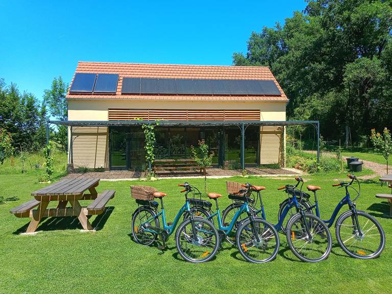Location de vélos électriques pour découvrir le Brionnais Charolais