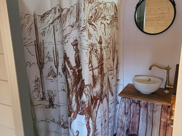 IMG_20230418_214452_905