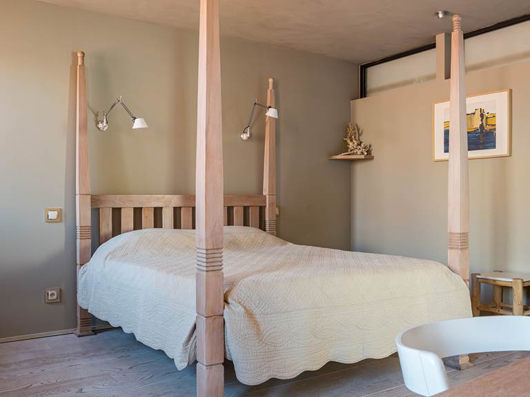 Loge de Mer - Lodge Urbain a Perpignan - Chambre Eau - Lit