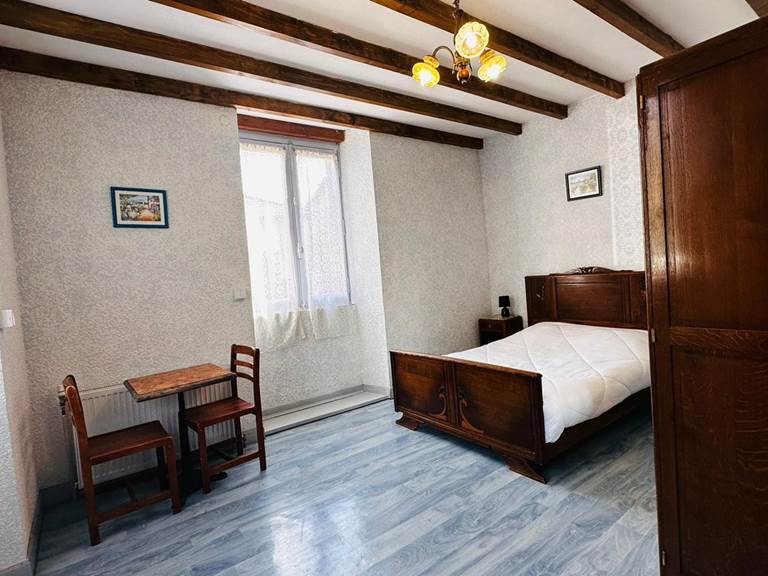 51d3aa1b-c483-4715-90ff-db724fd63840