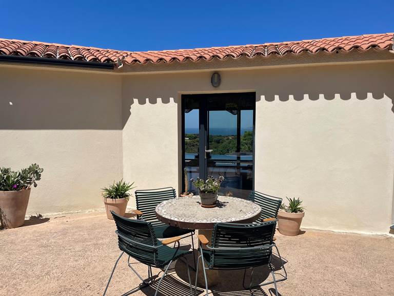 l'accueil au ruone en corse