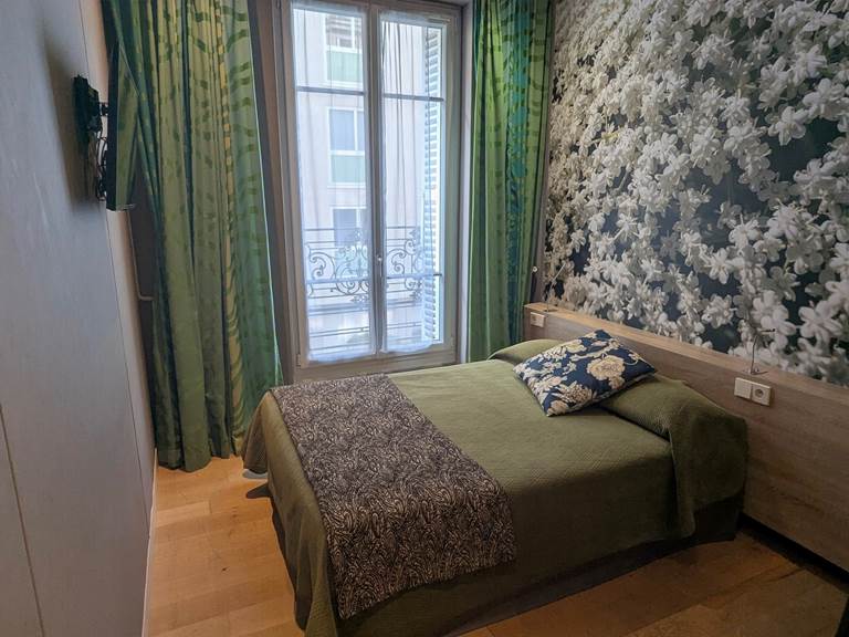 chambre double hotel jean bart pres jardin du luxembourg