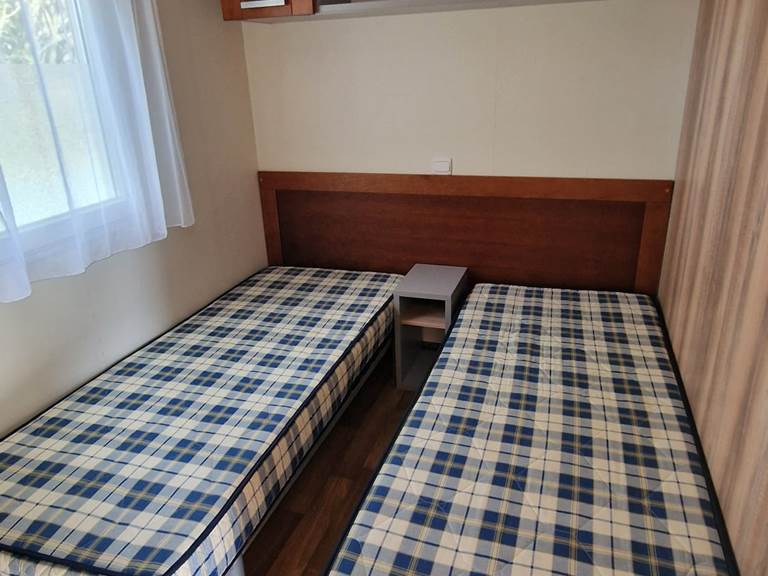 Chambre 2 lits simples