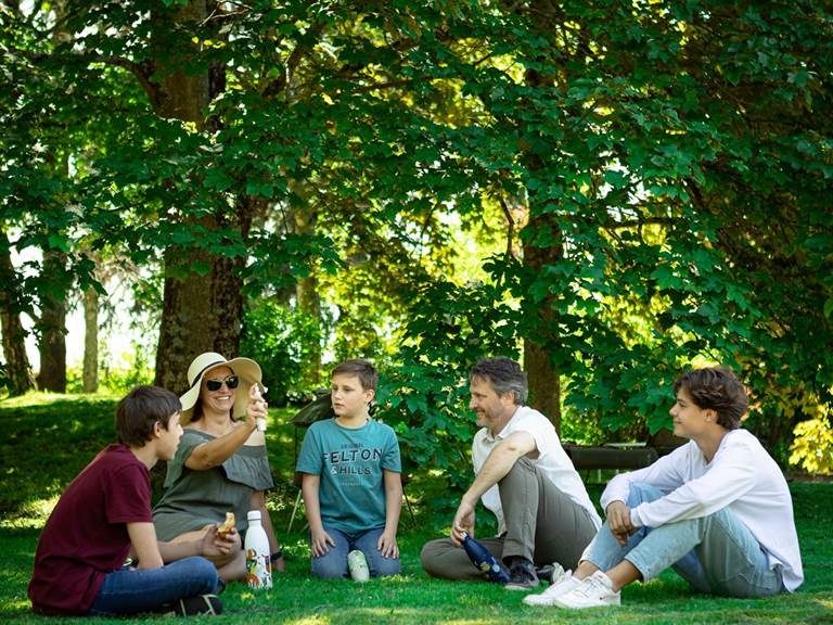 Entre amis dans le parc