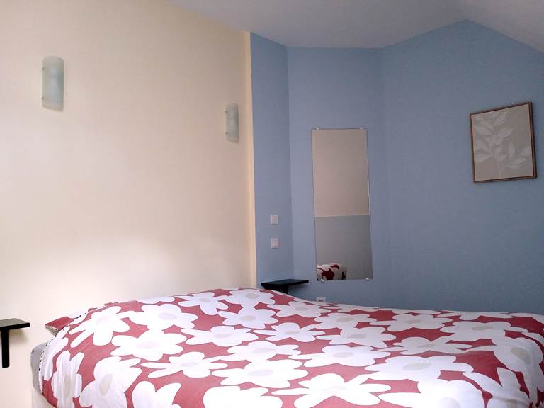 chambre 9 au 2è étage( 1)