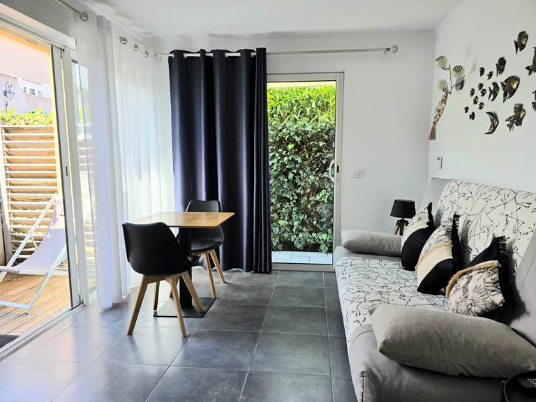 cote-jardin-appartement-roya--saint-florent