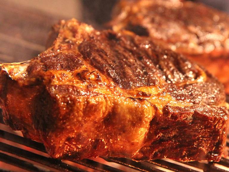 Côte de boeuf maturée Hôtel Le Ranch des Lacs 87120