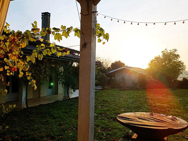 Gîtes, chambre d'hôtes et table d'hôtes gastronomique à Casteljaloux Lot et Garonne, piscine, jacuzzi et spa