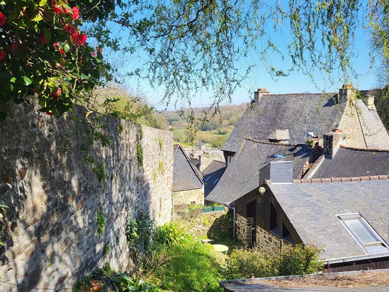 Vue des jardins en terrasse accessibles