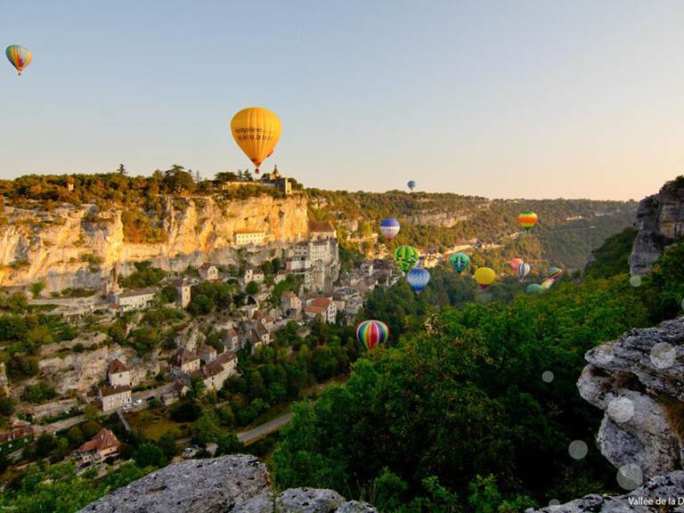 Rocamadour et ses mongolfières