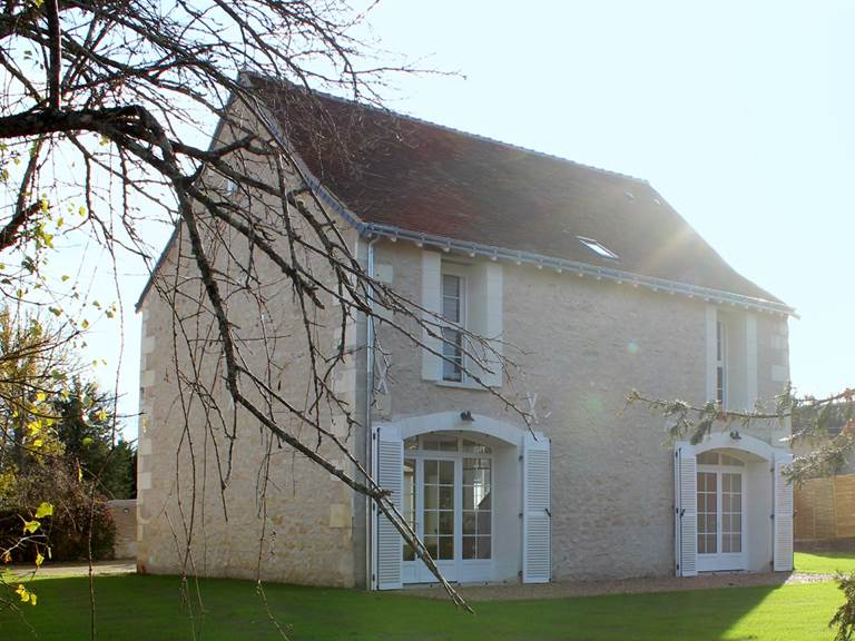 La Pouliniere du Domaine des Cyclamens_Jardin au printemps