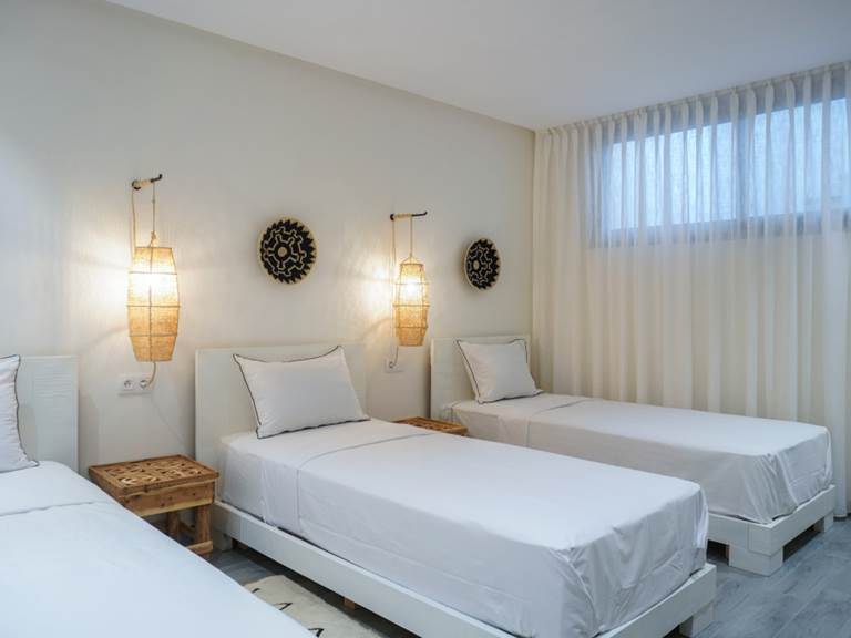 575407a2747b9f350ad631c45c244606c463aef262c3cc3bd9589b309c0b5e80-4bc330aba9_v0_w1024xh768_rDEF