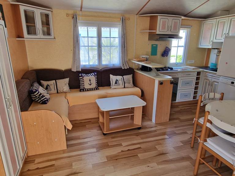 coin salon convivial MOBIL-HOME DE PROPRIETAIRE 15