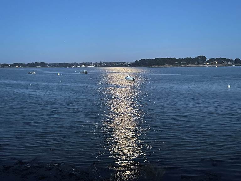 Reflet de la lune sur le Golfe