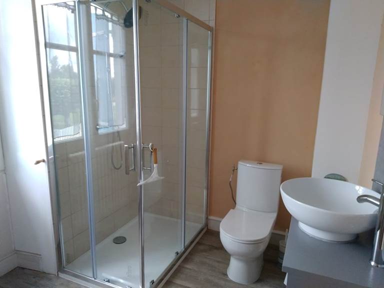 SALLE EAU WC LOGEMENT TERRE-gallery