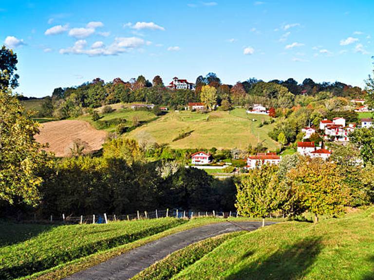 campagne-basque-cambo-les-bains.jpg