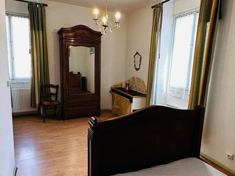 98f3fa22-cb0e-4d5c-8312-6e8bf379ad76