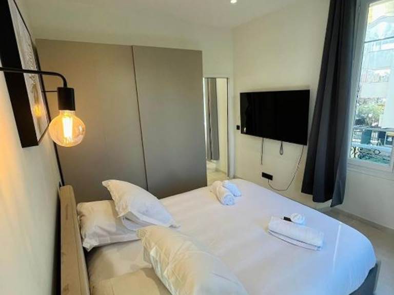 ID207-PROCHE CROISETTE8