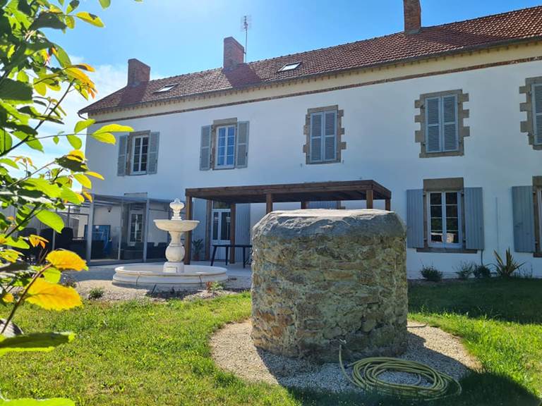 gite-le-lijaly-maison-vendee-campagne-location-groupe.jpg